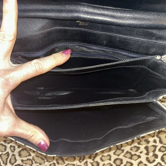 Vintage Gucci is excellent condition - Picture 13 of 13